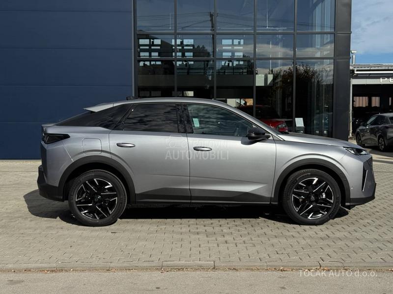Peugeot 3008 HY Business 136