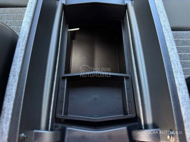 Peugeot 3008 HY Business 136