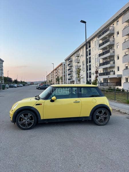 MINI One 