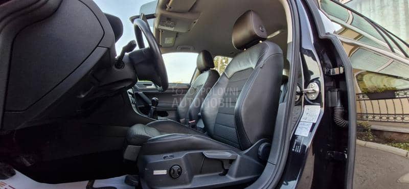 Volkswagen Golf 7 2.0TDI/R-LINE/KAMERA