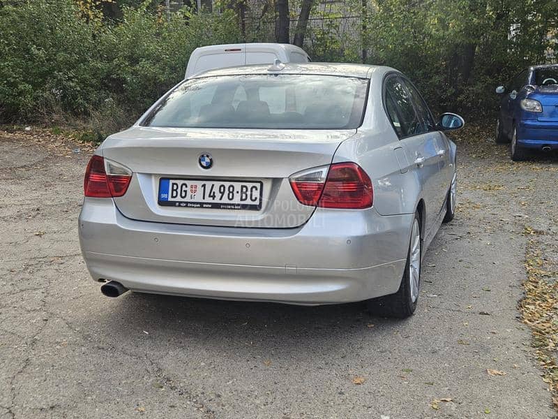 BMW 320d  BMW 320d