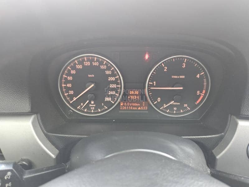 BMW 320d  BMW 320d