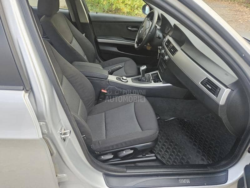 BMW 320d  BMW 320d
