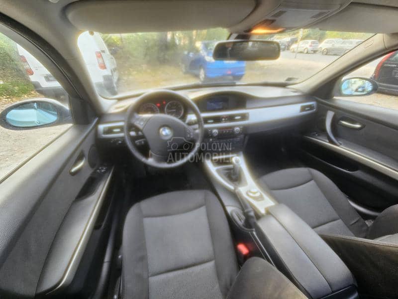 BMW 320d  BMW 320d