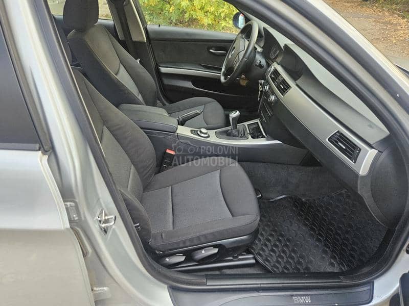 BMW 320d  BMW 320d