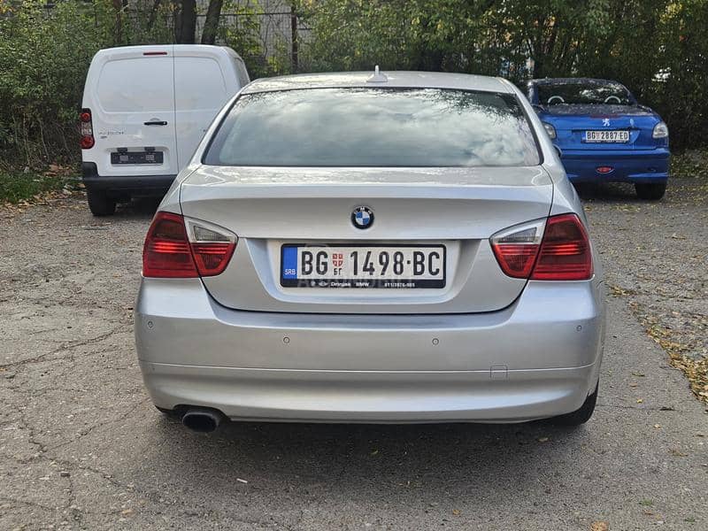 BMW 320d  BMW 320d