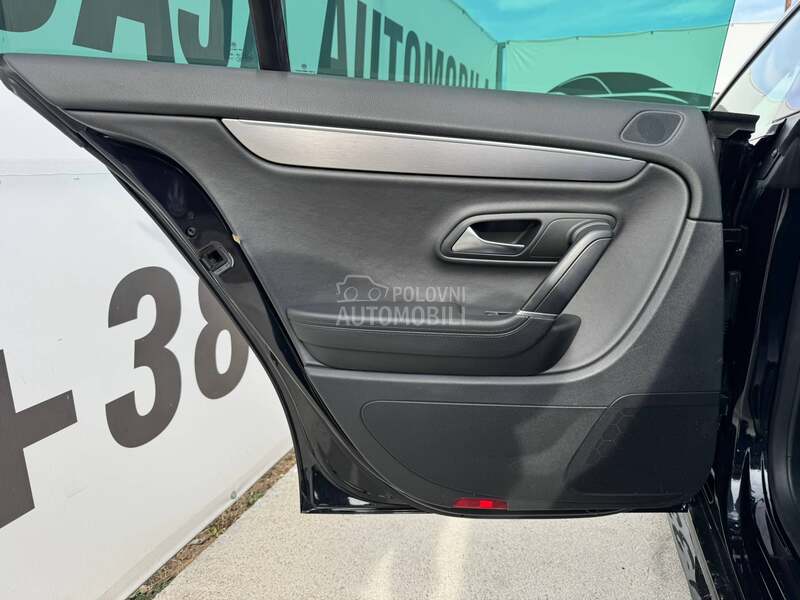 Volkswagen Passat CC 82.040