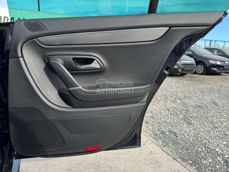 Volkswagen Passat CC 82.040