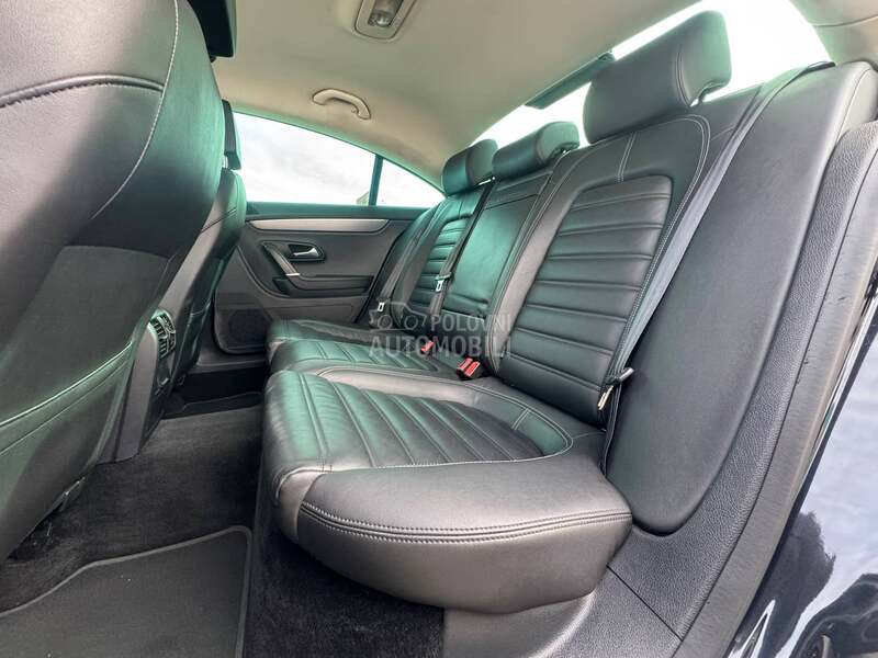Volkswagen Passat CC 82.040