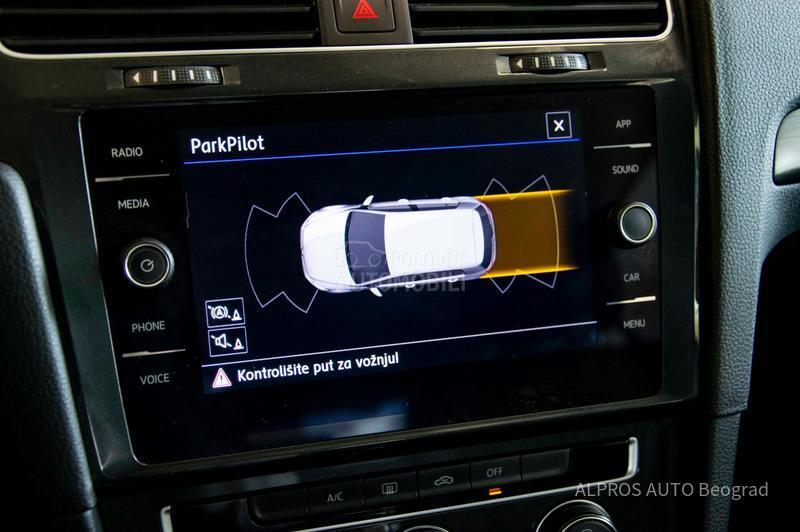 Volkswagen Golf 7 1.6 TDI DSG