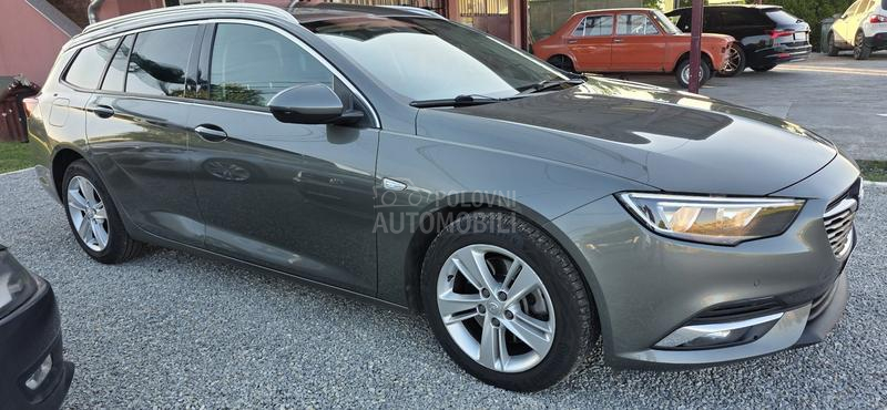 Opel Insignia 1.6CDTI/CAM.NAV AU Opel Insignia 1.6CDTI/CAM.NAV AU