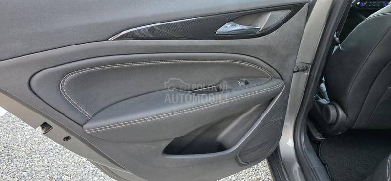 Opel Insignia 1.6CDTI/CAM.NAV AU Opel Insignia 1.6CDTI/CAM.NAV AU