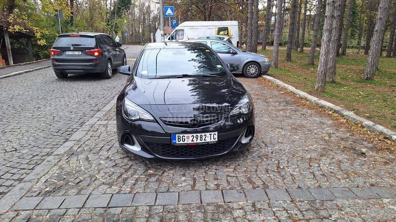 Opel Astra J 