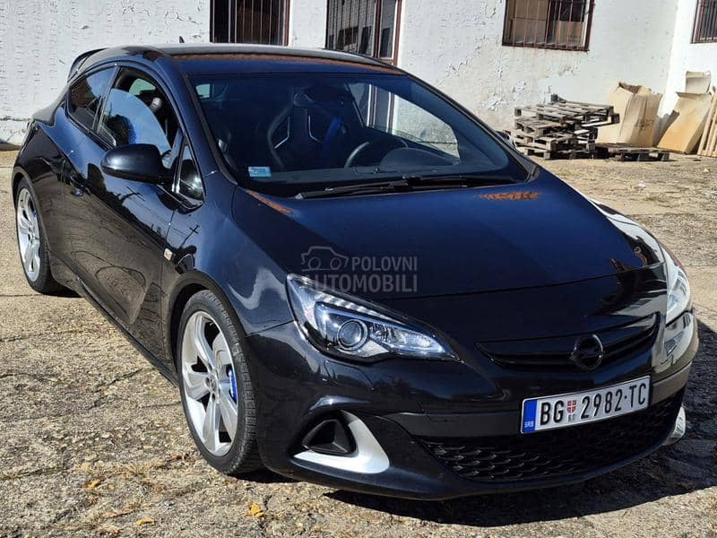Opel Astra J 