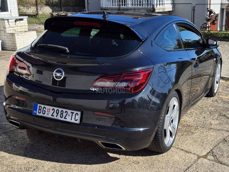 Opel Astra J 