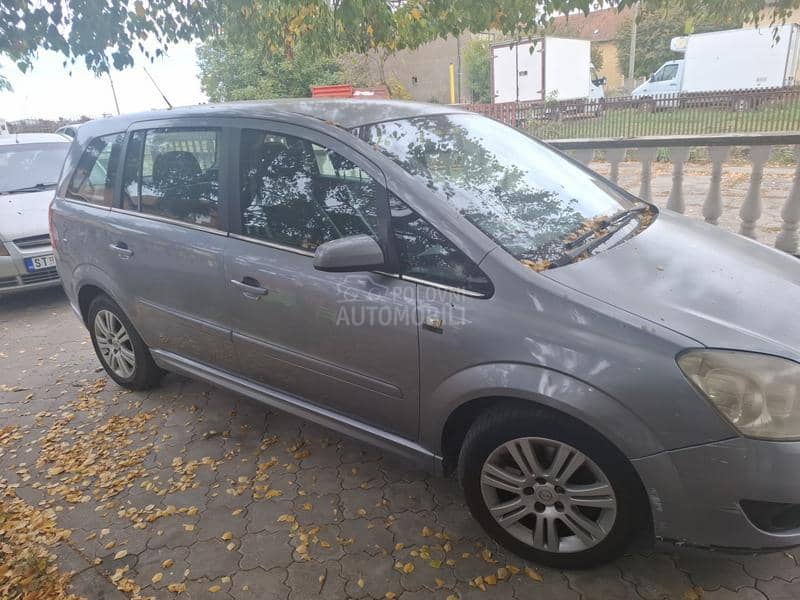 Opel Zafira H I T N O