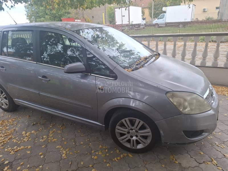 Opel Zafira H I T N O