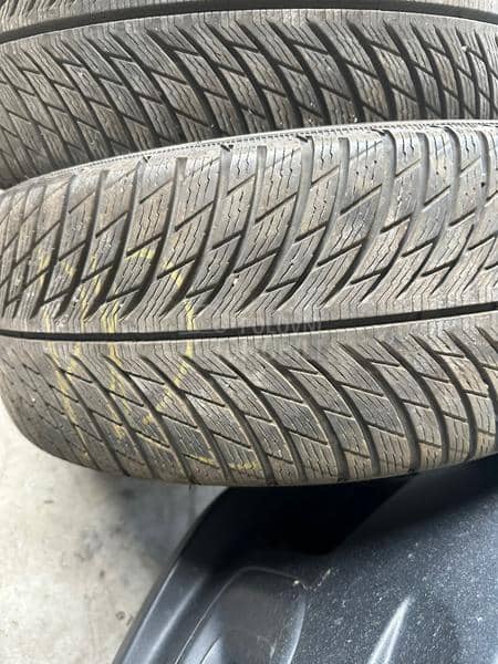 Michelin 225/55 R18 Zimska