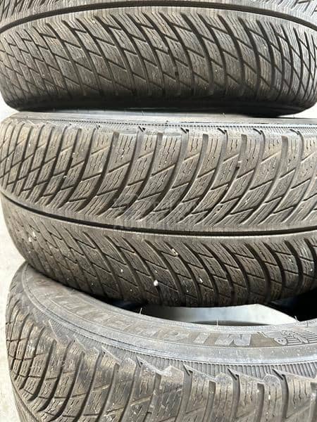Michelin 225/55 R18 Zimska