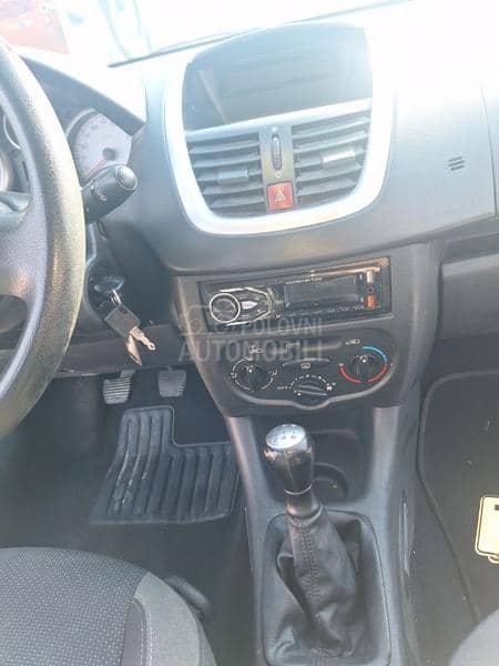 Peugeot 206 plus 
