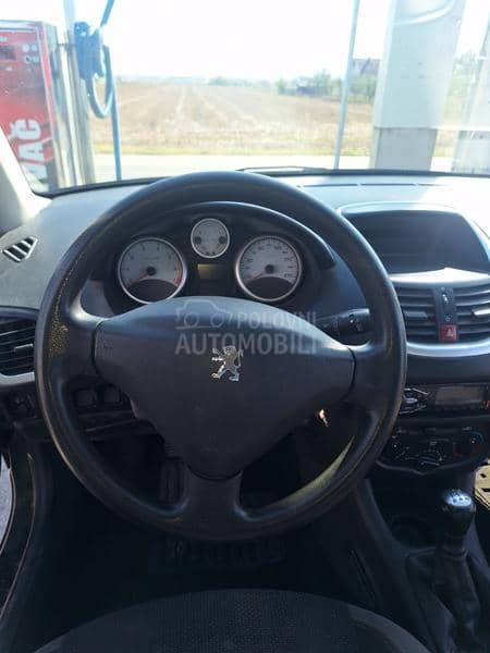 Peugeot 206 plus 