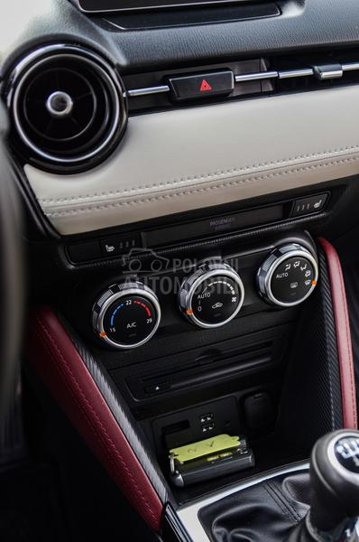 Mazda CX-3 2.0 skyactiv OPTIMUM Mazda CX-3 2.0 skyactiv OPTIMUM