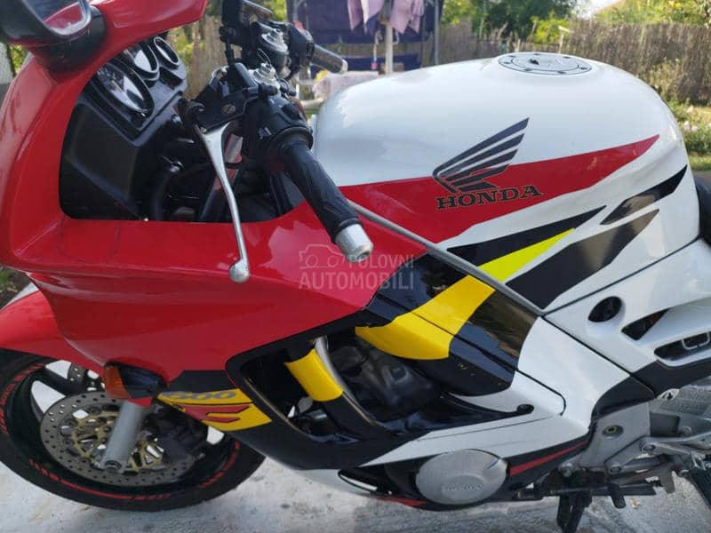 Honda CBR 600 f3