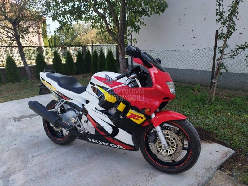 Honda CBR 600 f3