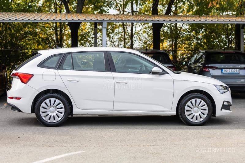 Škoda Scala 1.0 tsi parktronic