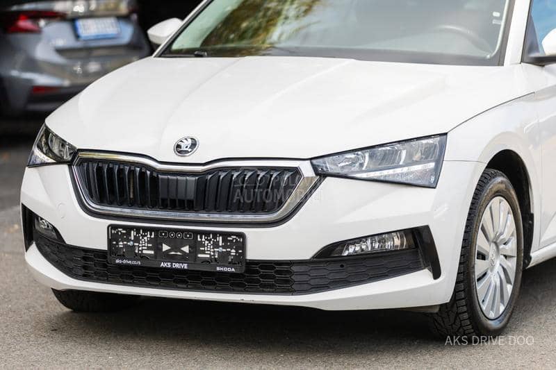 Škoda Scala 1.0 tsi parktronic