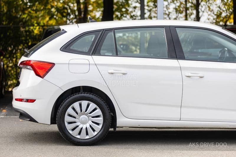Škoda Scala 1.0 tsi parktronic