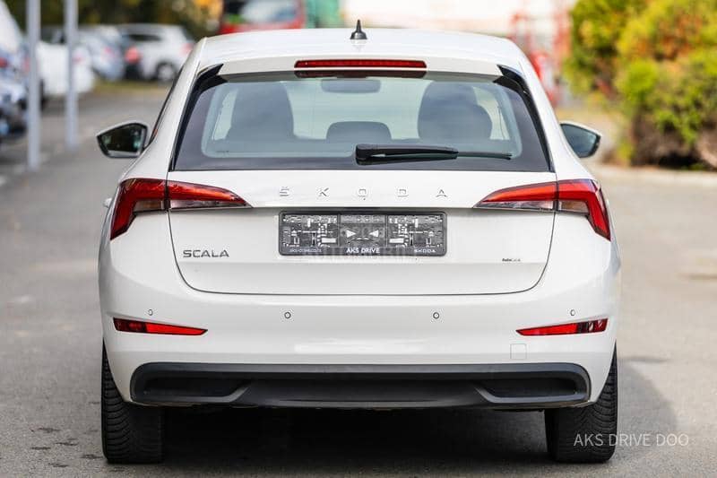 Škoda Scala 1.0 tsi parktronic