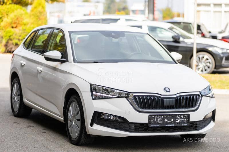 Škoda Scala 1.0 tsi parktronic