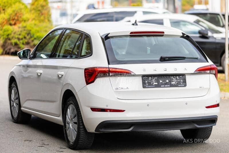 Škoda Scala 1.0 tsi parktronic