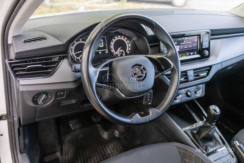 Škoda Scala 1.0 tsi parktronic