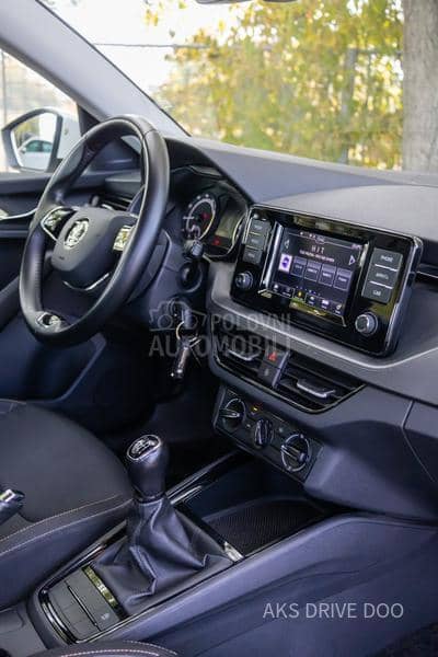 Škoda Scala 1.0 tsi parktronic