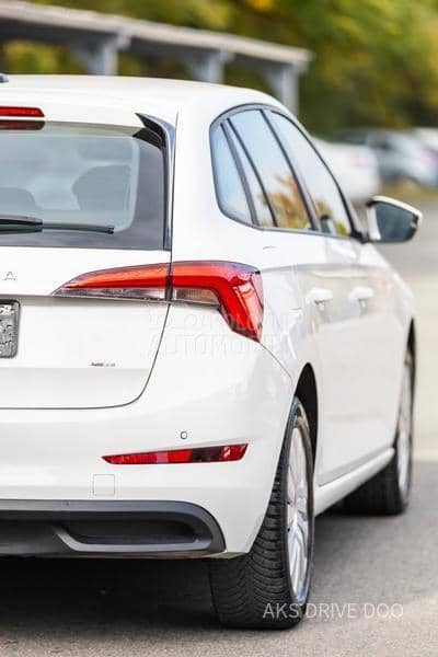 Škoda Scala 1.0 tsi parktronic