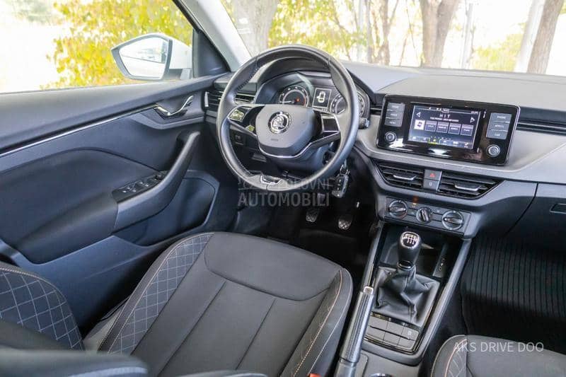 Škoda Scala 1.0 tsi parktronic