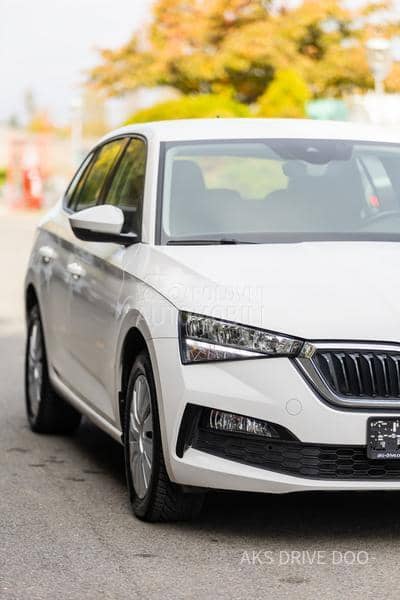 Škoda Scala 1.0 tsi parktronic