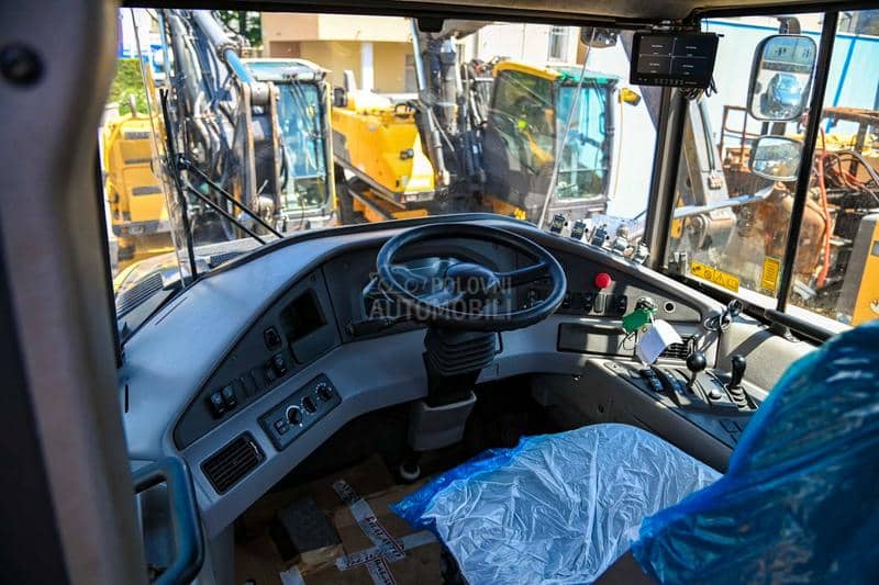 Volvo A40F