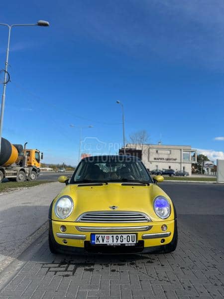 MINI Cooper 