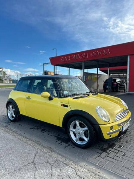 MINI Cooper 