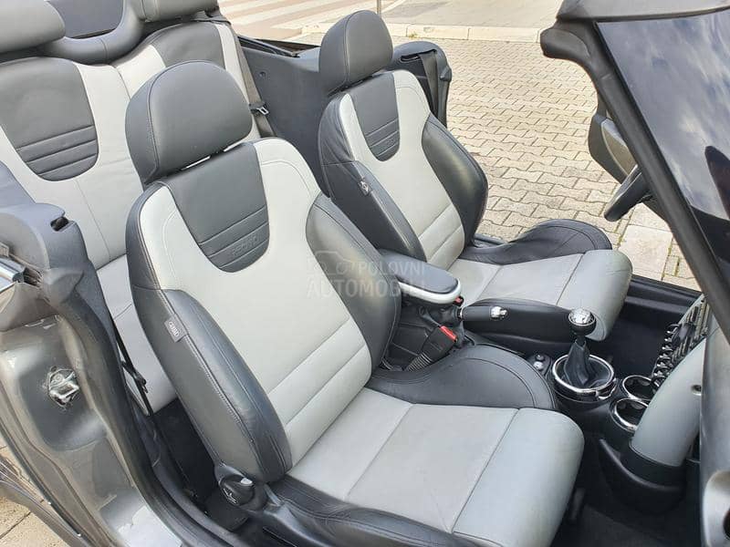 MINI Cooper S  MINI Cooper S