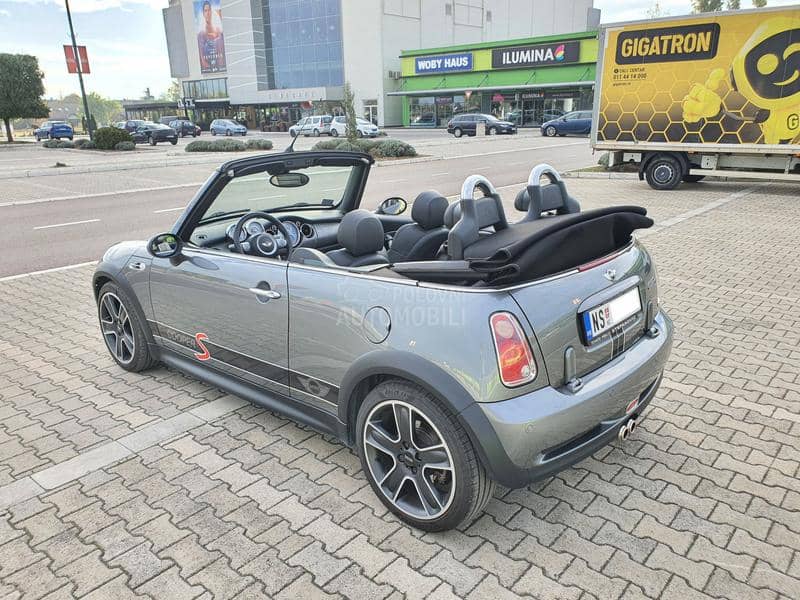 MINI Cooper S  MINI Cooper S