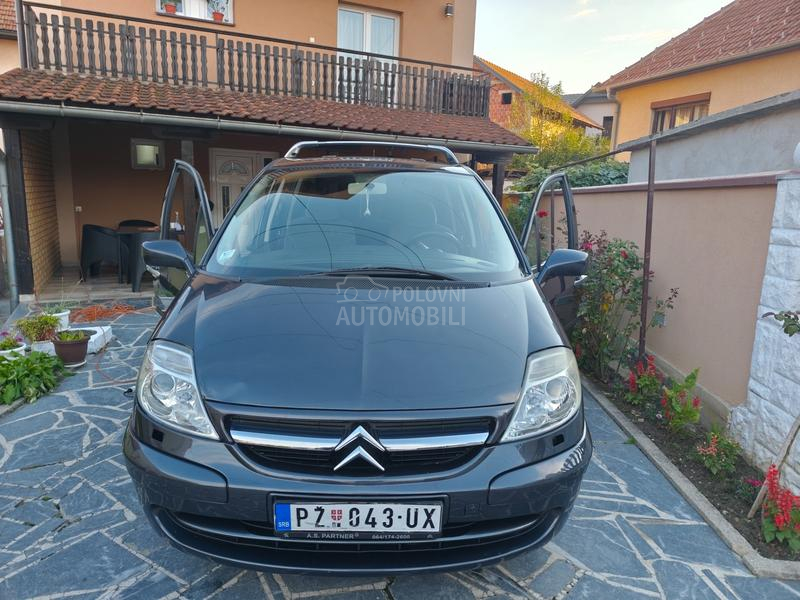 Citroen C8 2,2 hdi