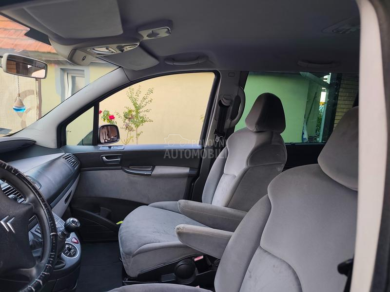Citroen C8 2,2 hdi