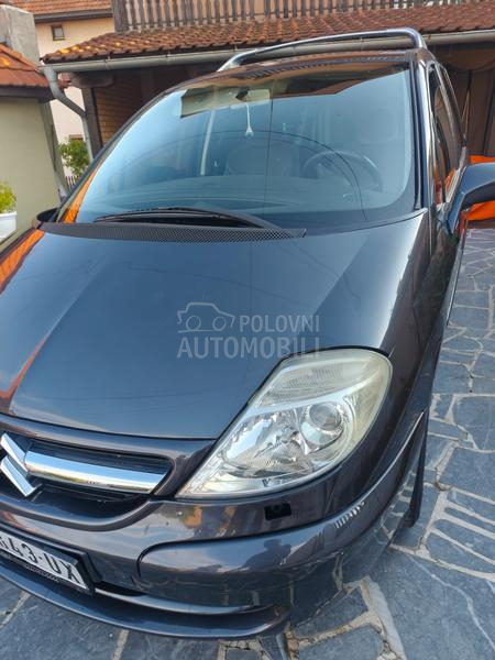 Citroen C8 2,2 hdi