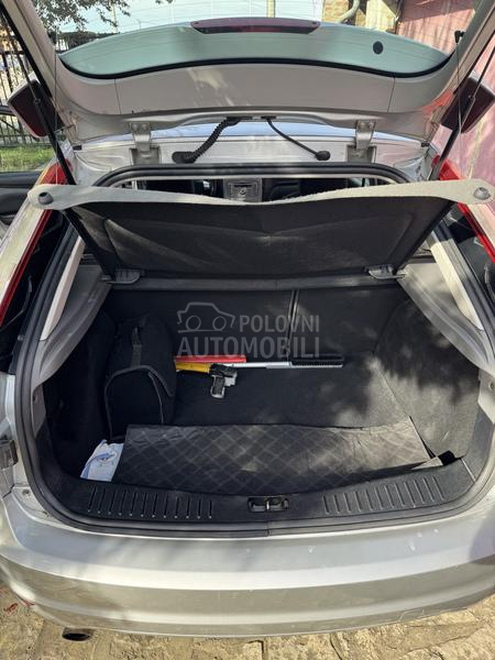 Ford Focus 1.6 16V Trend