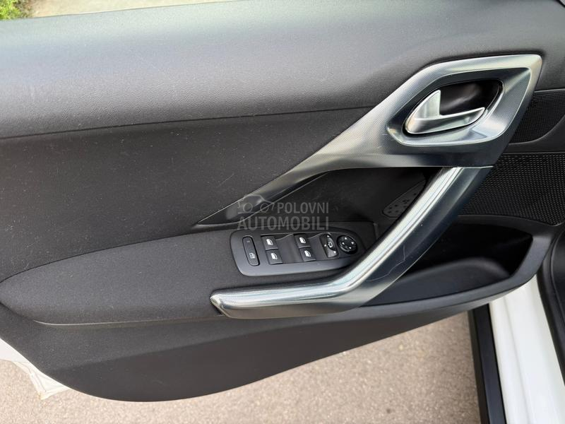 Peugeot 2008 1.6 e-hdi/A.L.L.U.R