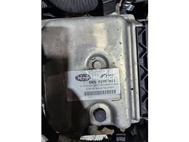 Motorni kompjuter 0.9 Twinair za Fiat 500L od 2013. do 2017. god.